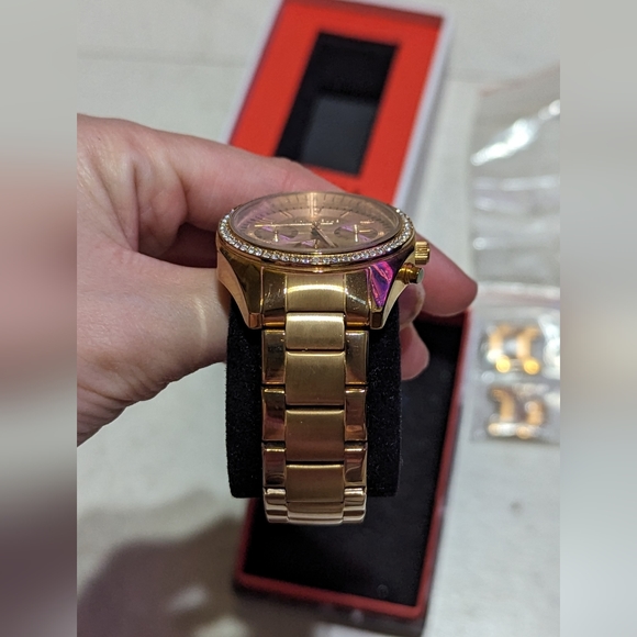 Caravelle / Bulova Rose gold woman's watch. - Picture 4 of 6